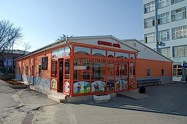 Medeniyet Üniversitesi Hastanesi Çocuk Acil ve Poliklinik Binaları