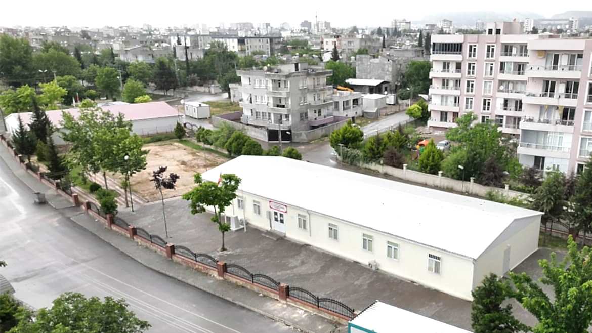 Kahramanmaraş Depremleri İçin Yapılan Prefabrik Yardım Okulları